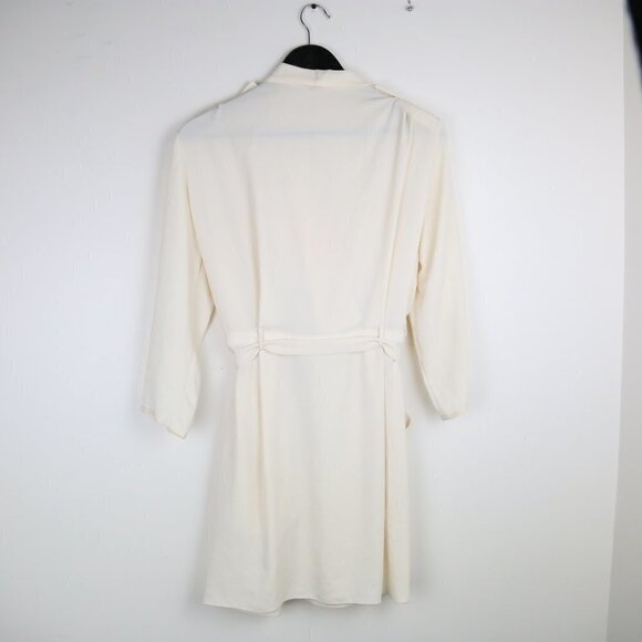 Aritzia Wilfred Franca Front Tie Wrap Epaulette Dress in Cream White Size 6 - Picture 7 of 7